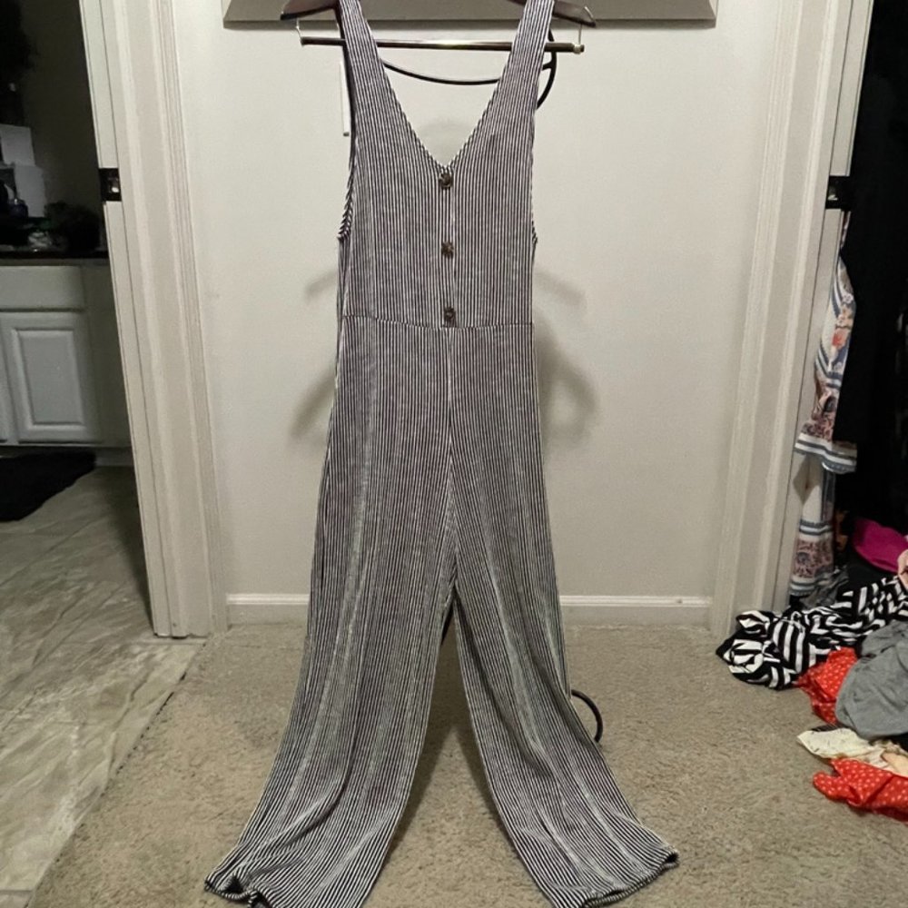♻️ 5 for $20 NWT Caution To The Wind Jumpsuit